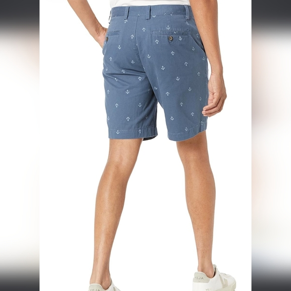 Cotton slim fit shorts - Picture 2 of 6